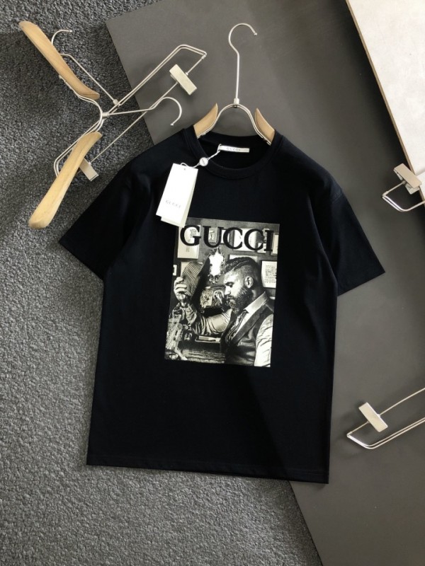 Gucci Character Printing Short-Sleeves Short T - Black