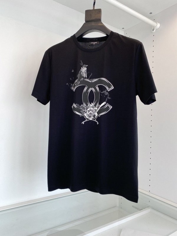 Chanel short-sleeved short T - Logo Chanel